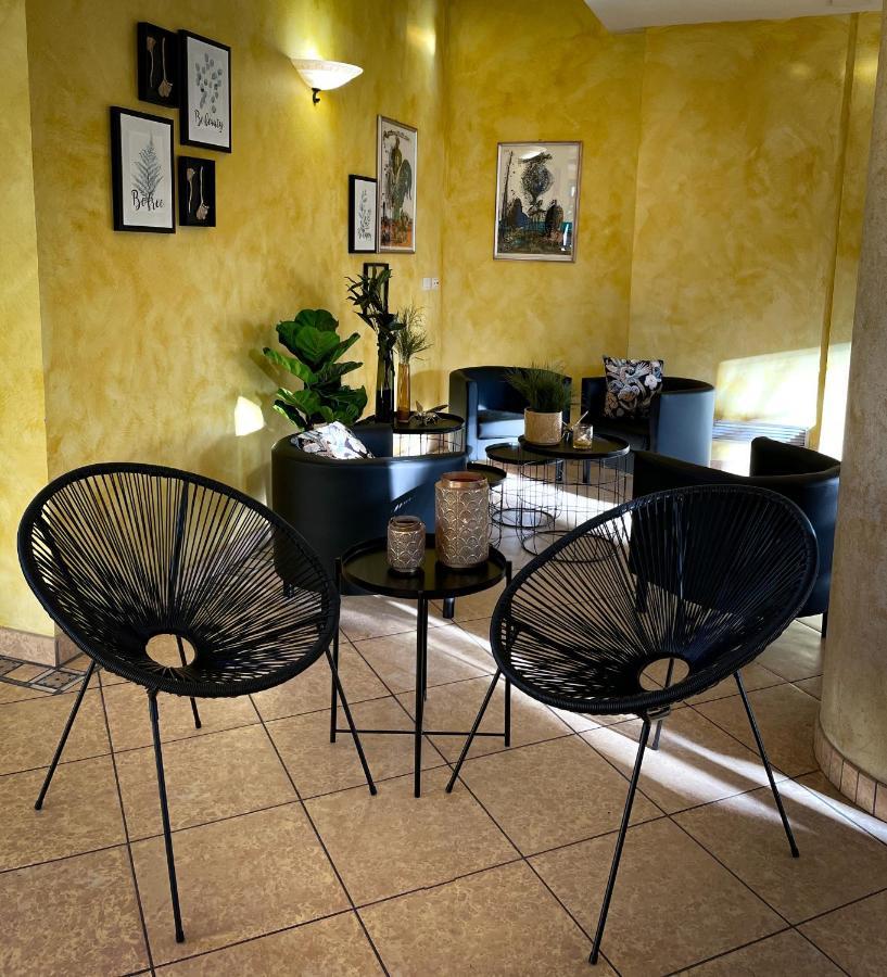 Hotel B&B Des Bains ミラノ・マリッティマ エクステリア 写真