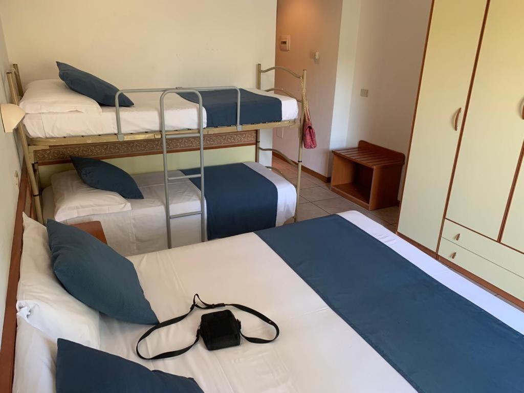 Hotel B&B Des Bains ミラノ・マリッティマ エクステリア 写真
